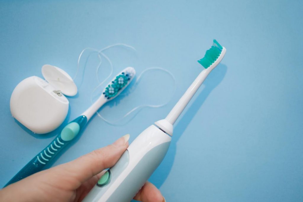 Cepillo de dientes: manual o eléctrico